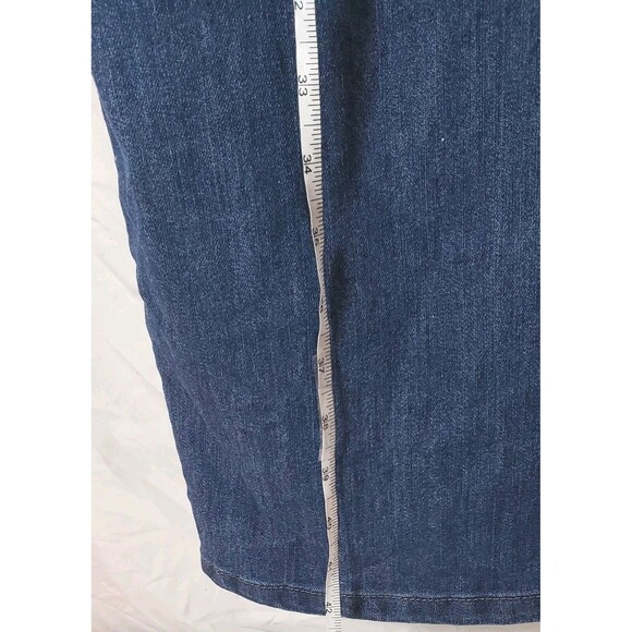Macys' Plus Size 24WP High Rise Straight Leg Jeans Classic Fit, Old Money Style - Picture 3 of 12